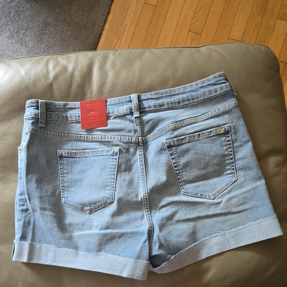 Jennifer Lopez Jean Shorts Size 14 - Picture 4 of 7